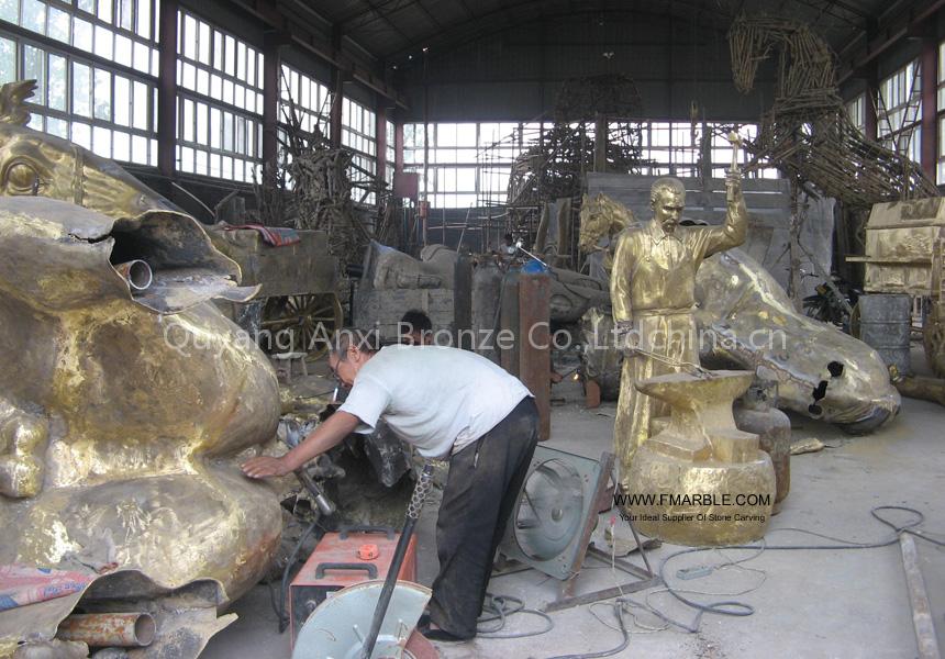 bronze sculpture,cast bronze statue,bronze carving