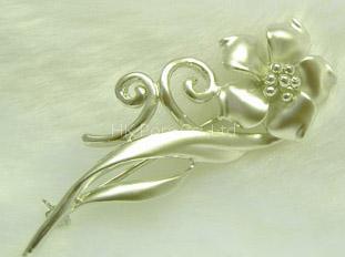 brooch