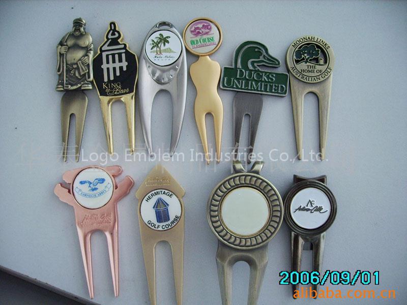 golf divot tool