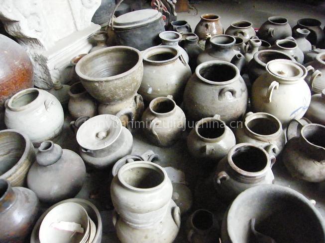 Pottery,Pots,Ceramics