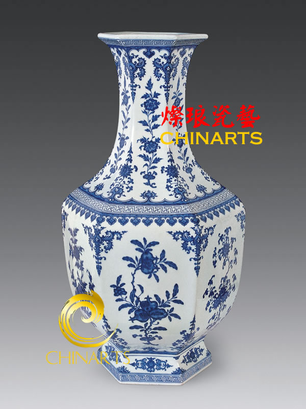 QL-A002, Antique blue and white porcelain vase, Jingdezhen classcal porcelain vase, Chinese traditional ceramic vase, Very fine!