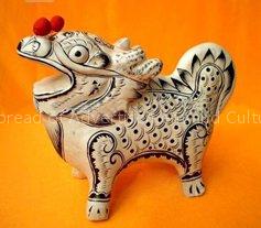 Chinese Clay Sculpture in Gifts and Crafts