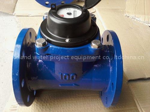 Bulk water meter