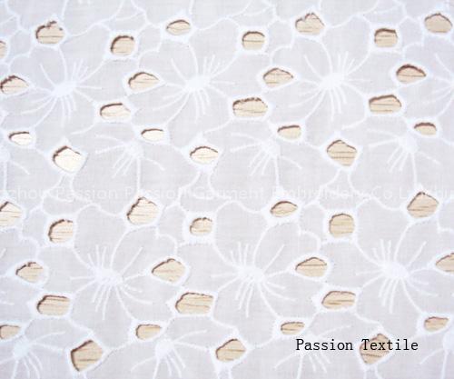Cottton Embroidered Fabric(NM09100)