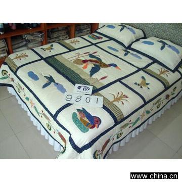 Handwork Quilt and Bedding Set