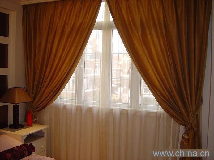 Curtain