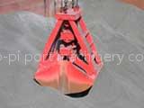 hand dumping clamshell grab