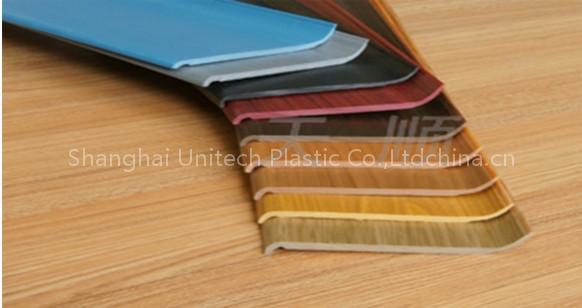 Foamed skirting