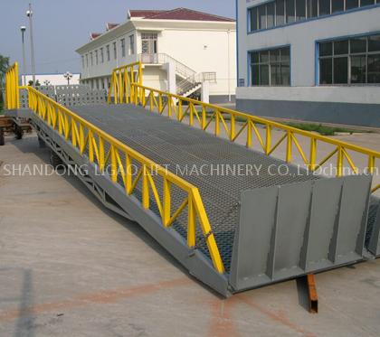 Mobile hydraulic dock leveler/yard ramp/dock ramp