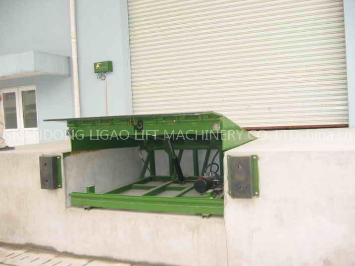 Hydraulic Yard Ramp
