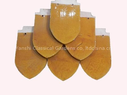 Glazed ceramic fish-scale roof tiles