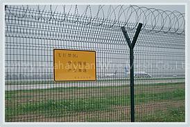 airport fence