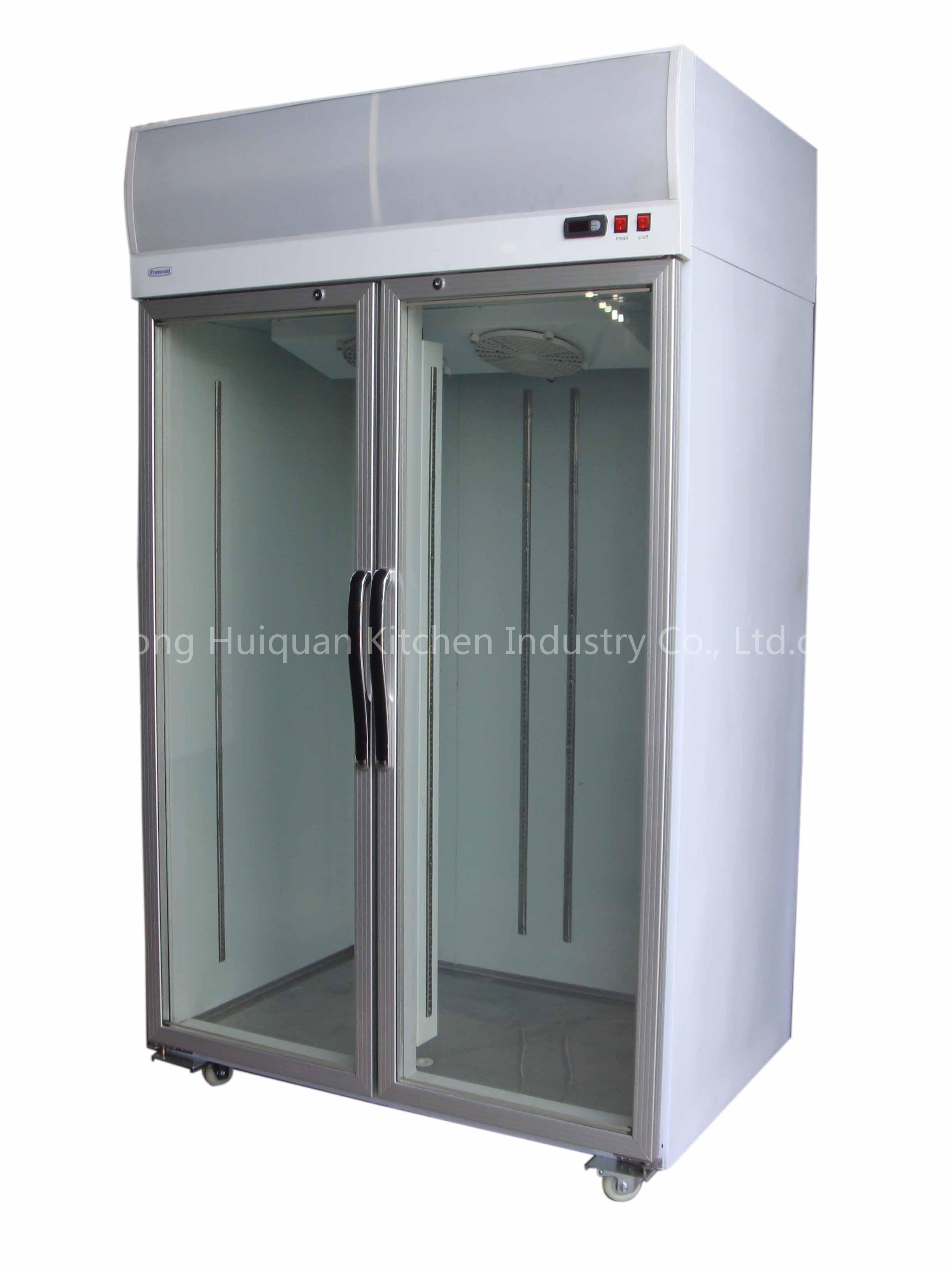 Top mounted bottle chiller with fin blade evaporator