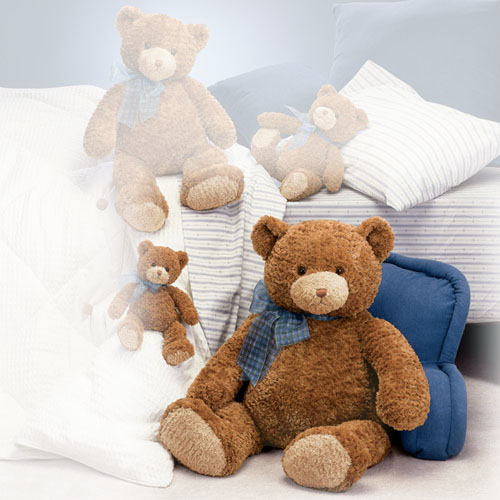 Indonesia Dylan, Stuffed Toys