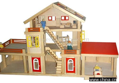 Wooden Dollhouse