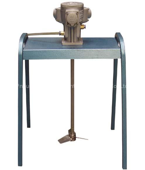 Quadripod Pneumatic Mixer
