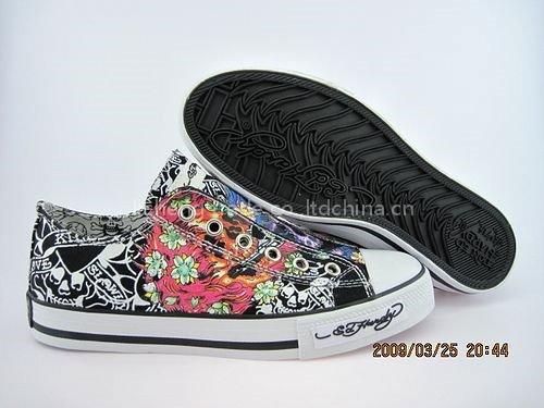 ED Hardy shoe