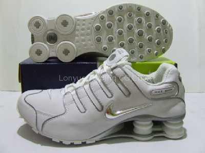 sports shoes