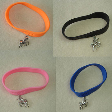 Rubber Bangles with Pendant