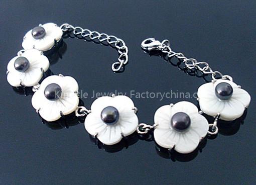 wholesale shell bracelets from China
