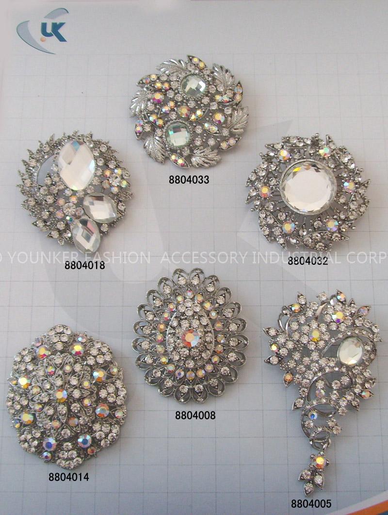 BROOCH