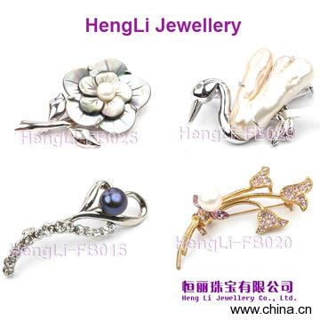 Freshwater Pearl Brooch