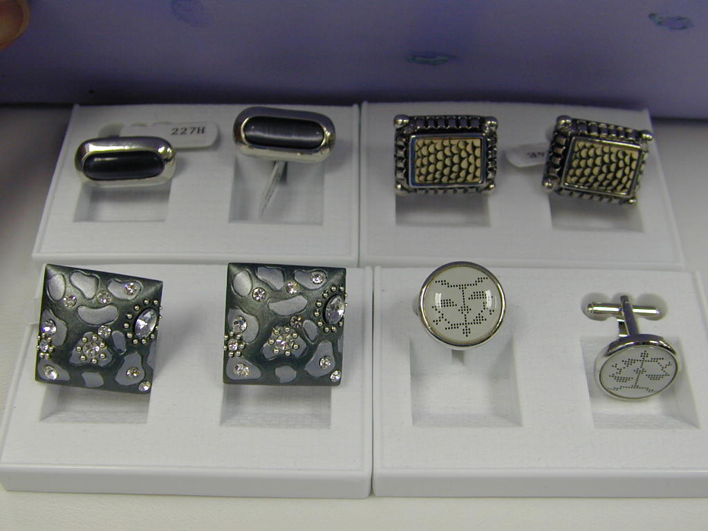 Hong Kong Cuff Link