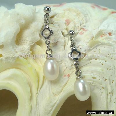 Pearl Earrings (1003)