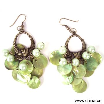 Shell Fashion Earring