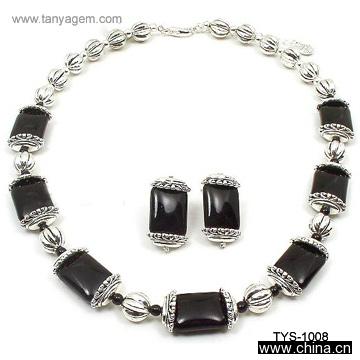 Beaded Jewelry Set