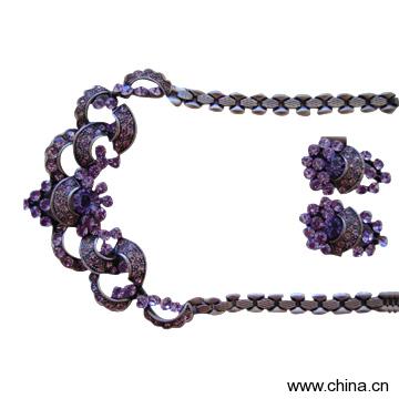 Necklace Set