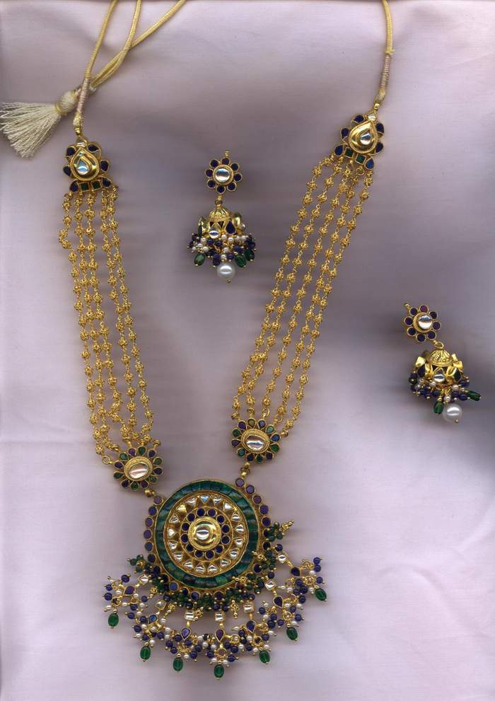 India Kundan Necklace Set With Earrings