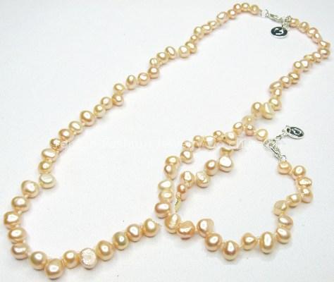 PEARL JEWELRY SET