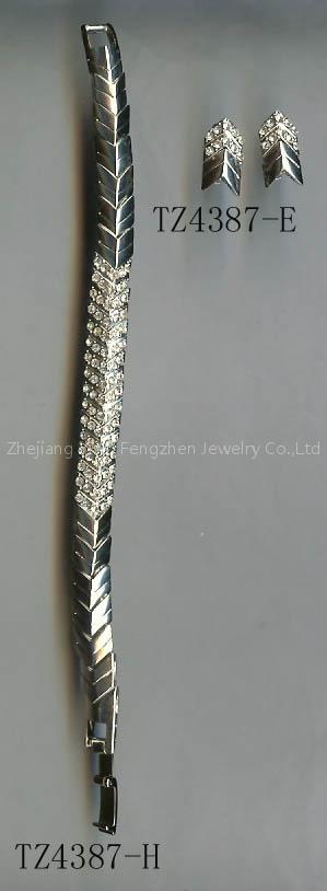 crystal set jewelry