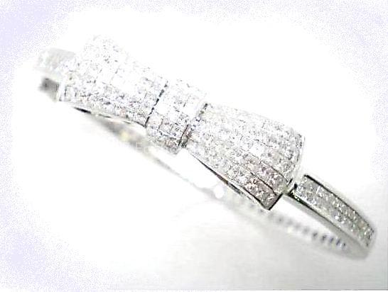Bowtie bangles
