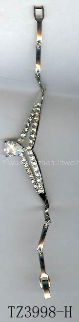 bracelet with zircon and crystal