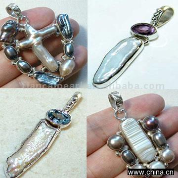 Biwa Pearl Pendant with Silver