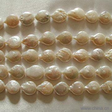 Coin Pearl Necklace