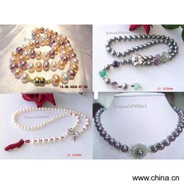 Beautiful Freshwater Pearl Necklaces