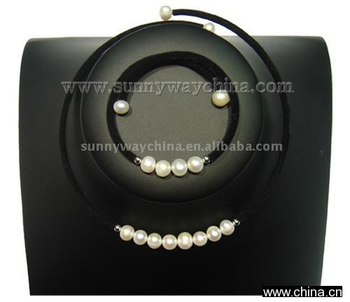 Pearl Necklace Jewelry