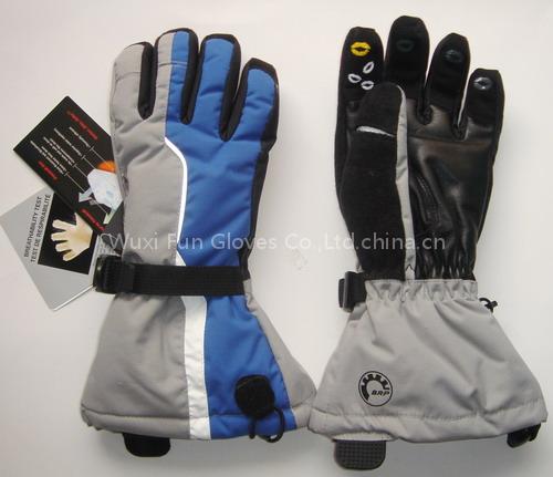 Sports gloves
