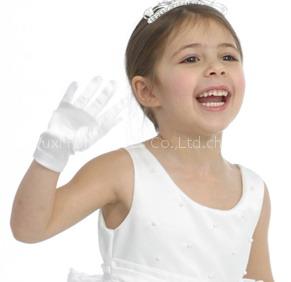 Lace gloves