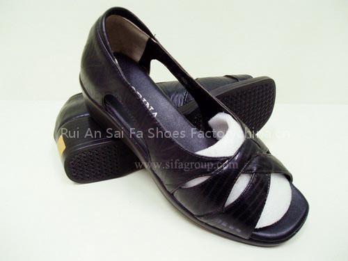 provide ladies sandals