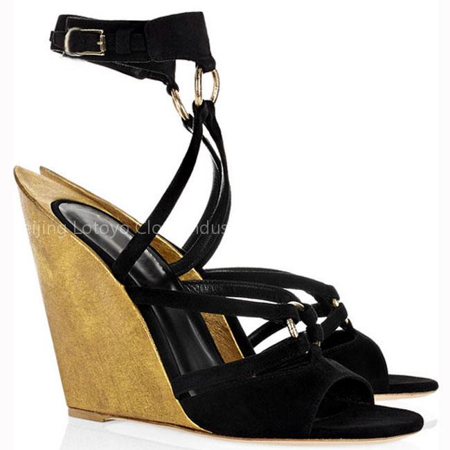 LOTOYO_Totem_suede_sculpted-wedge_sandals_LTYQC760A