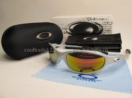 oakley sunglasses gucci sunglasses D&G sunglasses Chanel Edhardy