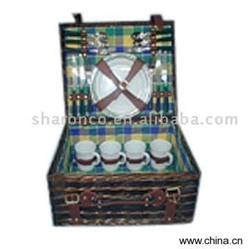 Standard Picnic Basket for 4 People