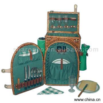 New Wicker Picnic Basket Backpack for 4 Persons