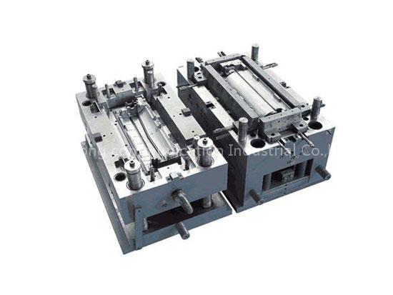 plastic injection molder
