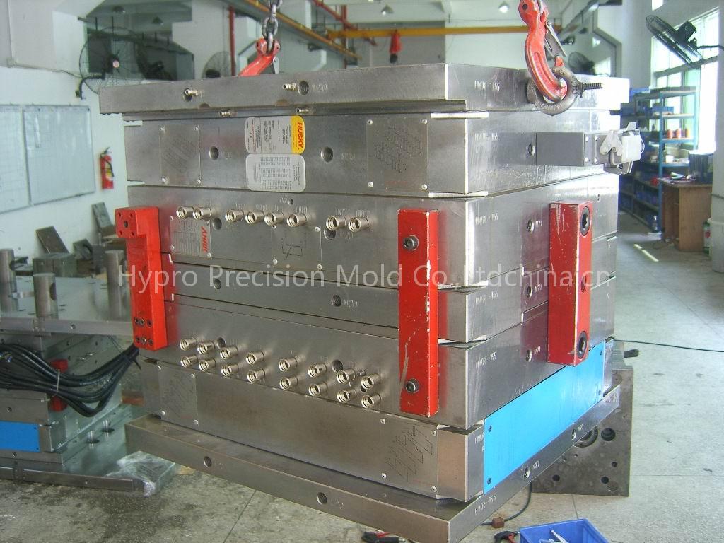 plastic injection mold