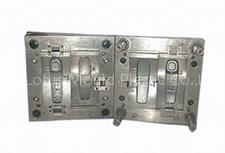 plastic extruding mould